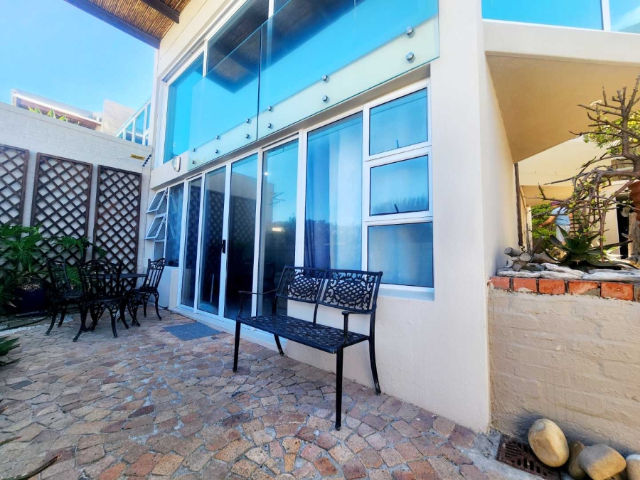 4 Bedroom Property for Sale in Van Riebeeckstrand Western Cape